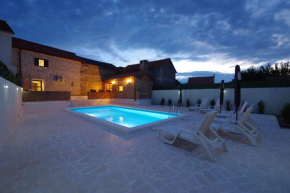 Villa Dora with private pool